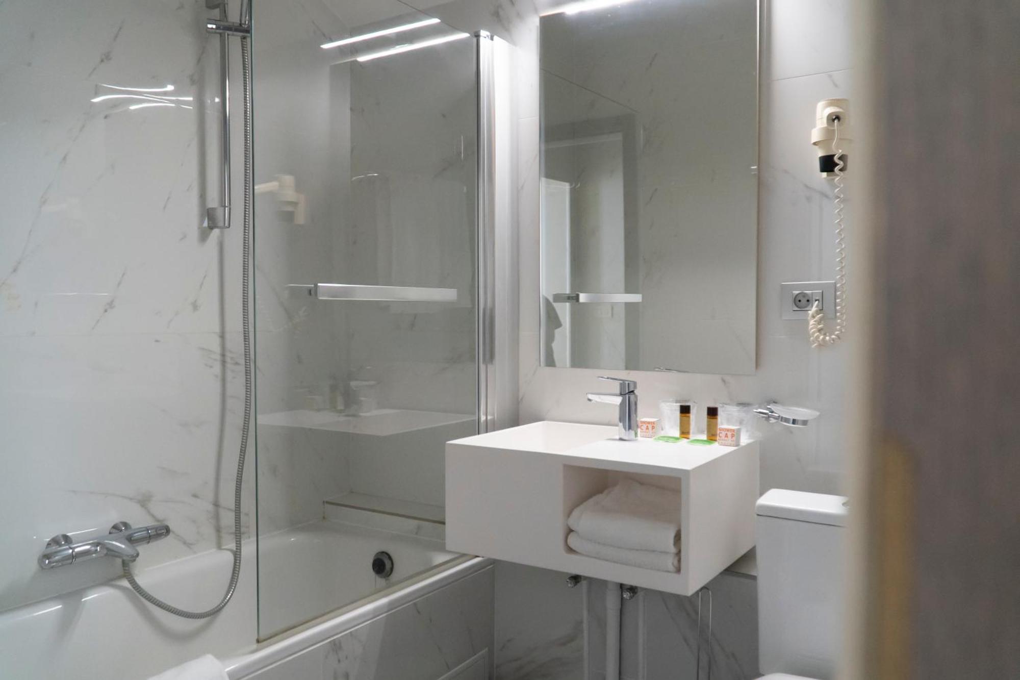 Hotel D'Alcantara Турне Экстерьер фото